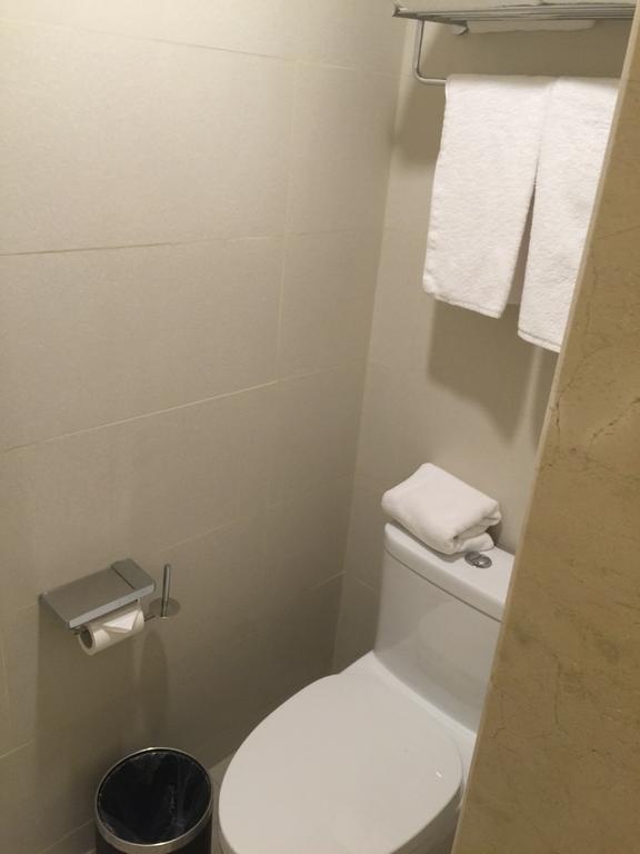 Ji Hotel Jinan Quancheng Square Ruang foto