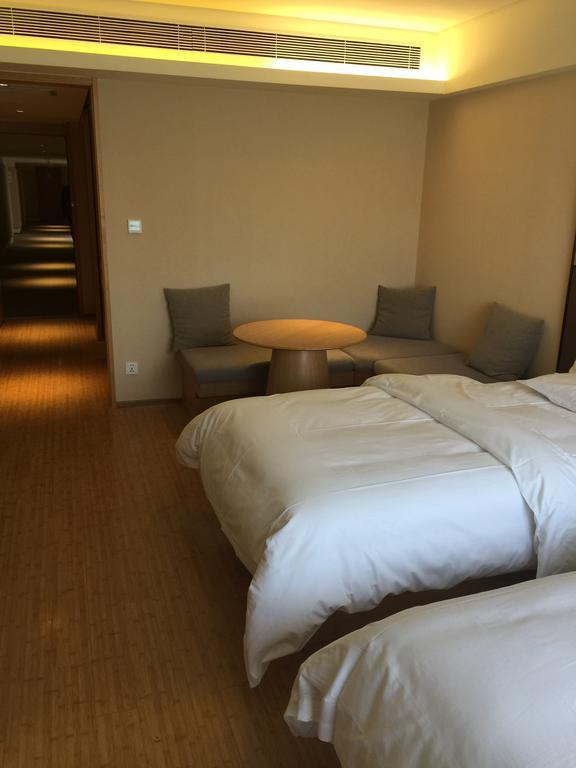 Ji Hotel Jinan Quancheng Square Ruang foto